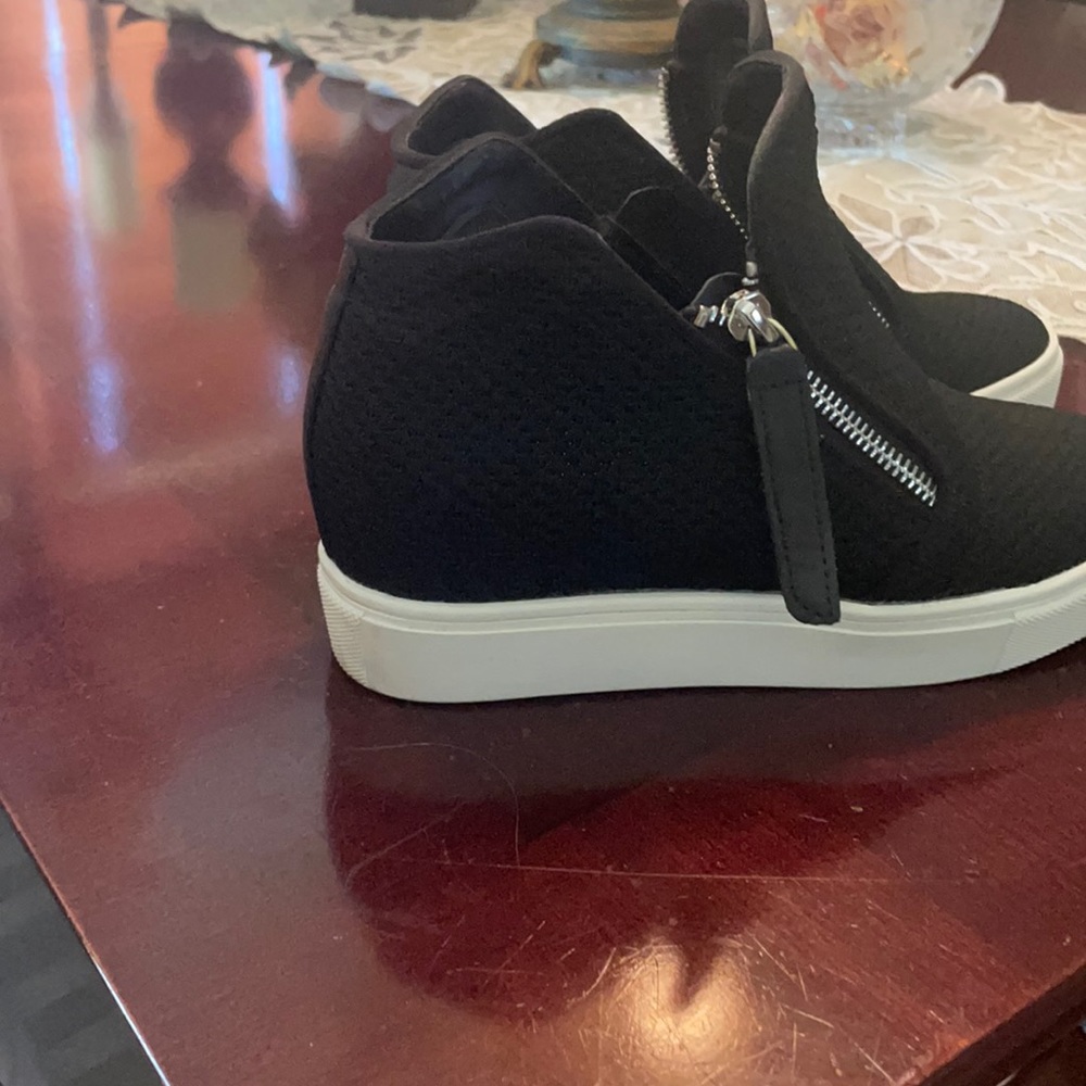 Steve Madden wedges